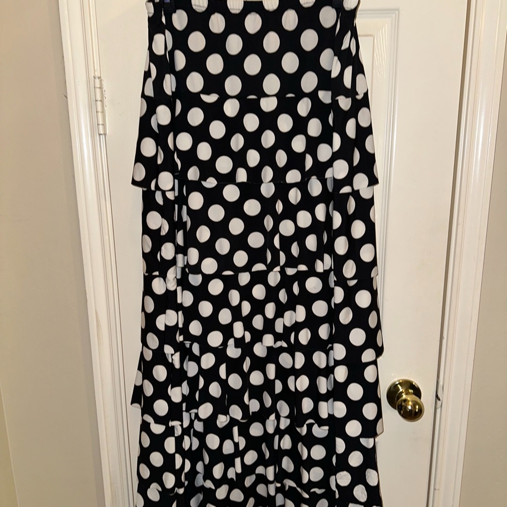 Elegant Black and White Polka Dot Maxi Skirt